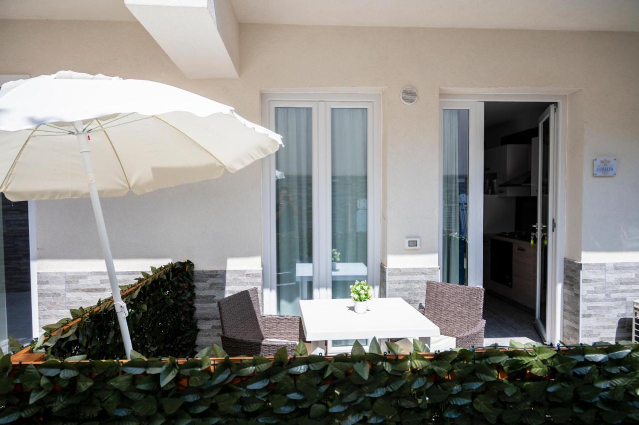 White Apartments & Spa Avola Exterior foto